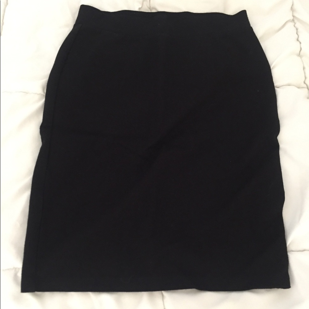 Black pencil skirt